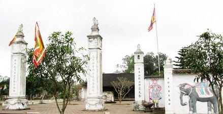 ĐỀN CỬA